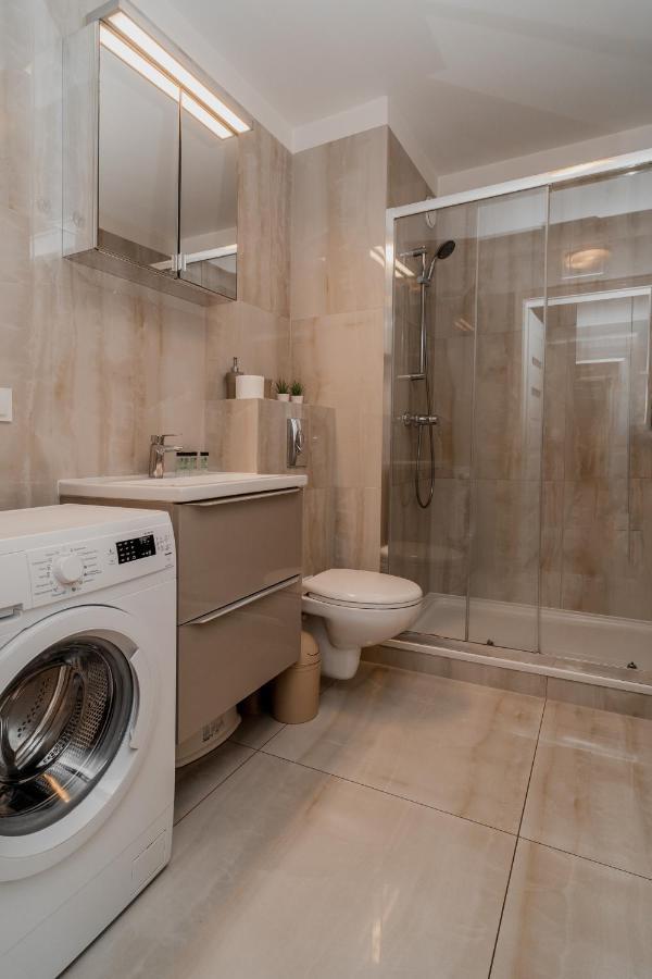Totu Home Waterlane Island Apartments Danzica Esterno foto